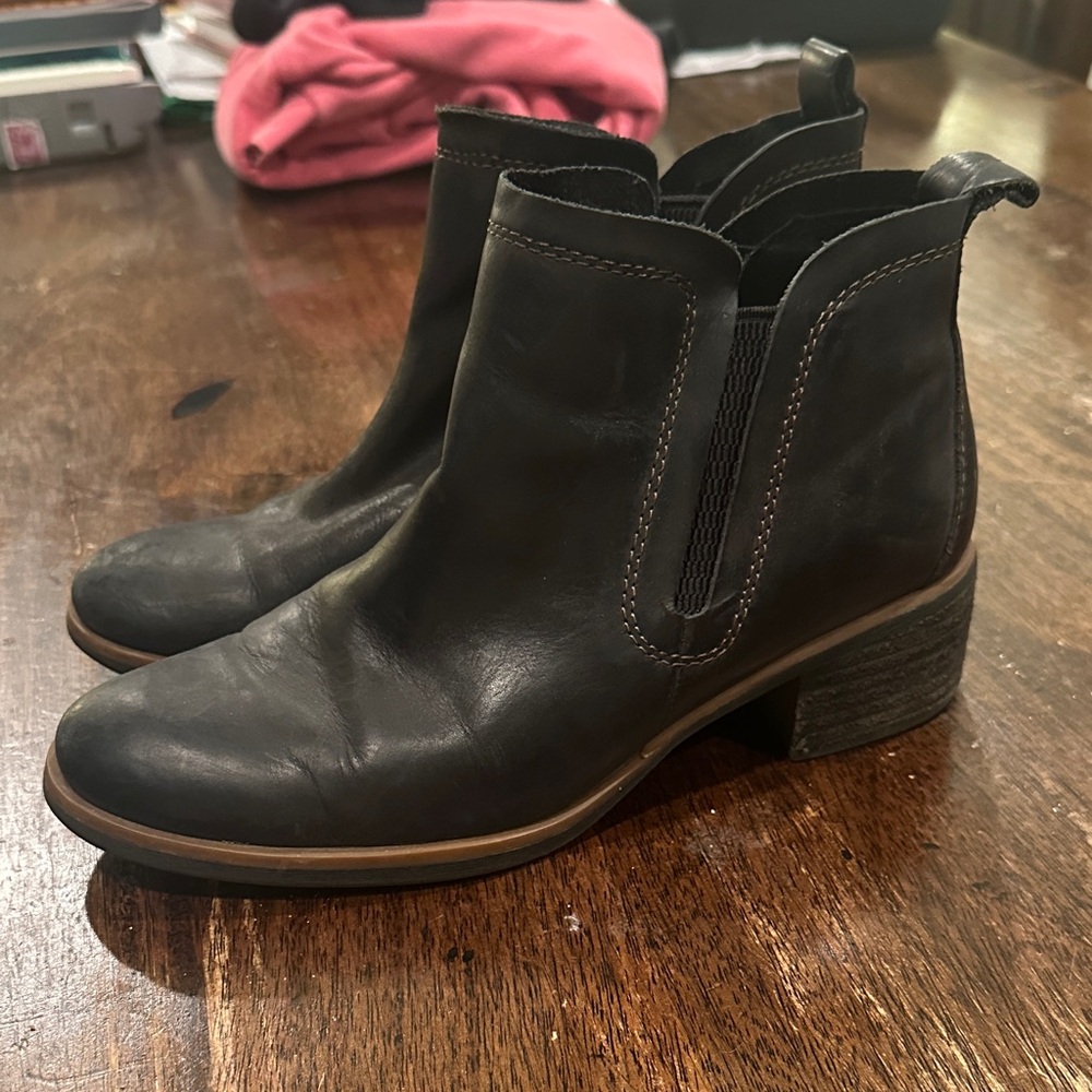 Kork-Ease Black Leather Ankle Booties